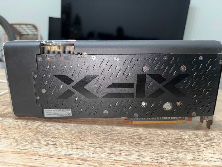 XFX 5700XT thicc lll Ultra