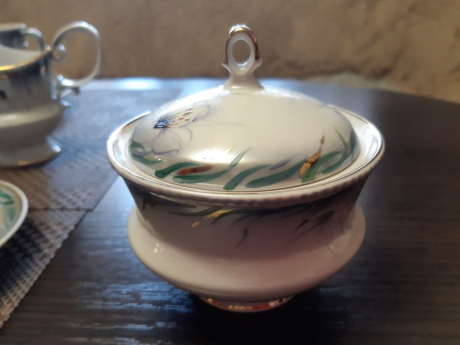 Продам вінтажний порцеляновий кавовий сервіз