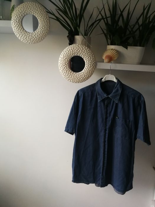 Klasyczna i komfortowa męska koszula Lee z krótkim rękawem