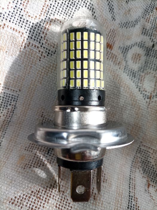 Лампа світодіодна 12v h4