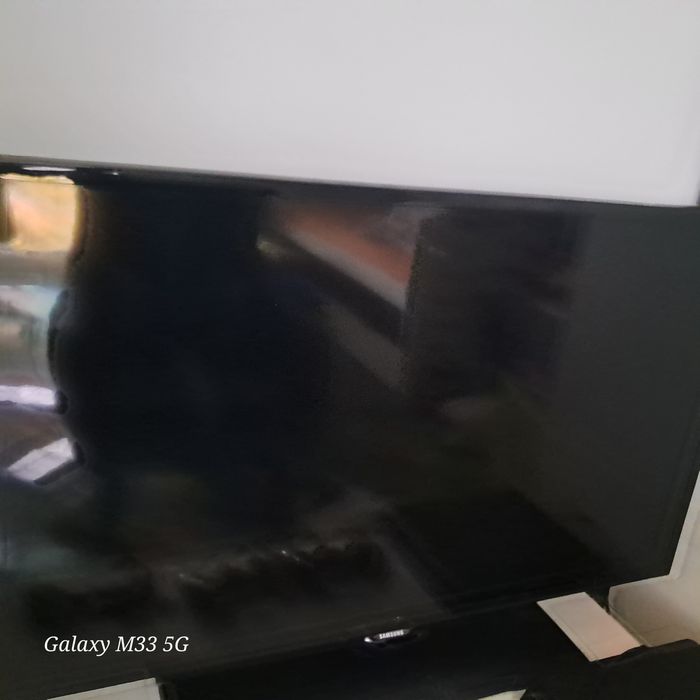 Sprzedam: ps4, telewizor, 2 pady i kierownice