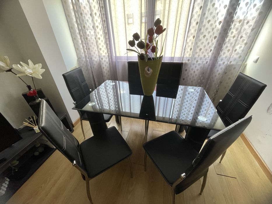 Conjunto Mesa e Cadeiras