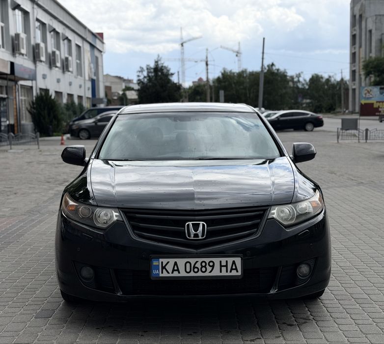 Honda accord 8 2л
