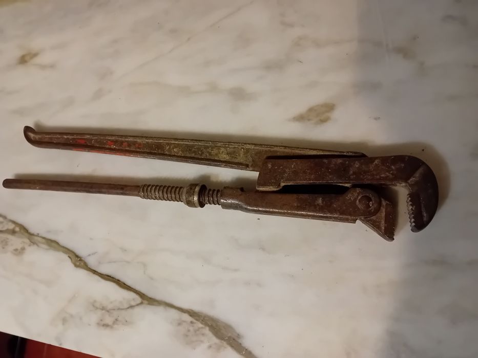 Chave de Canos/Grifos Antiga