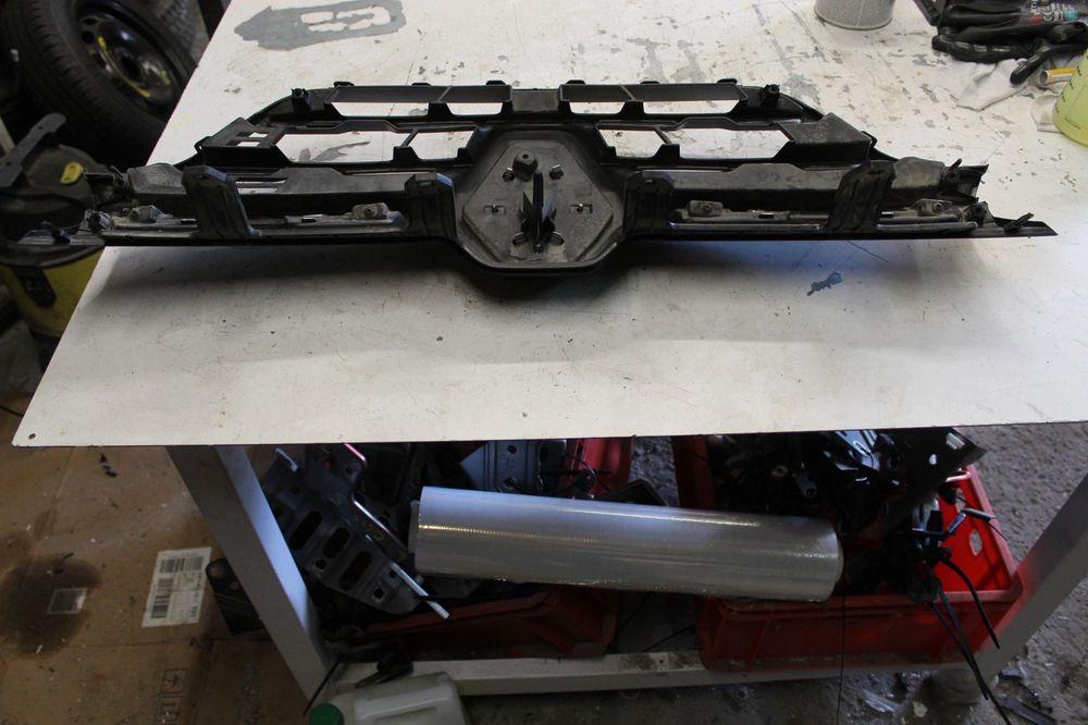 atrapa chłodnicy grill 623103295r renault kwid