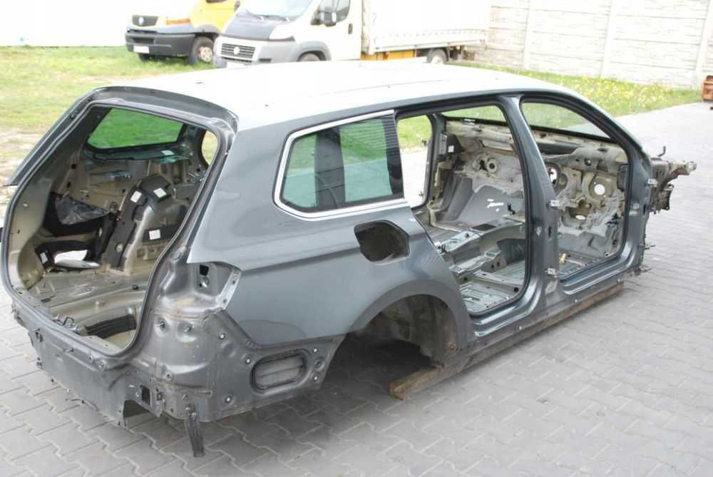 Четверть Volkswagen Passat B8 крыло кузов разборка