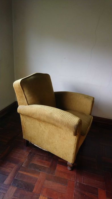 Poltrona antiga para venda