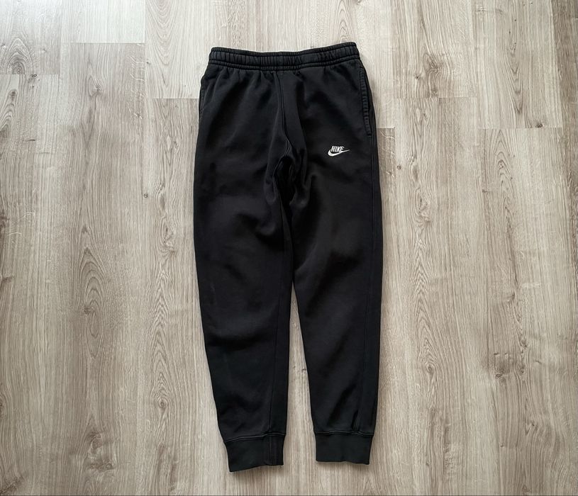 Спортивні штани Nike