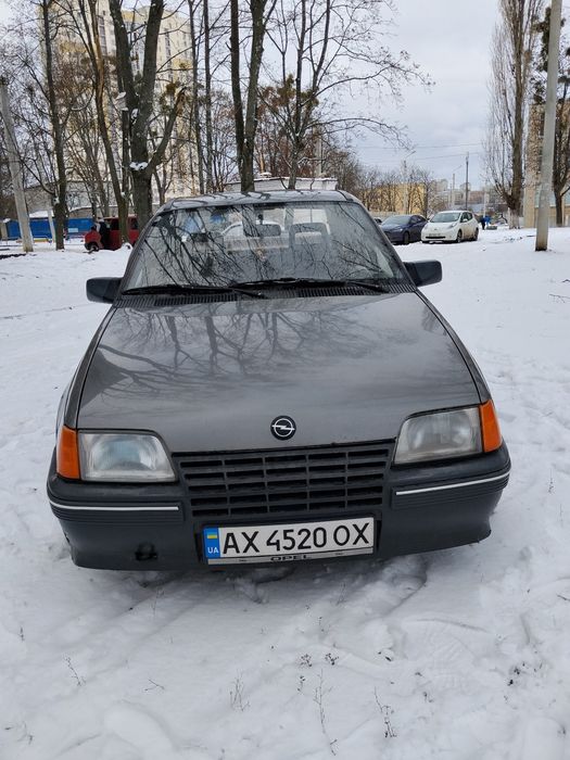Опель кадет 1.3 1988г.