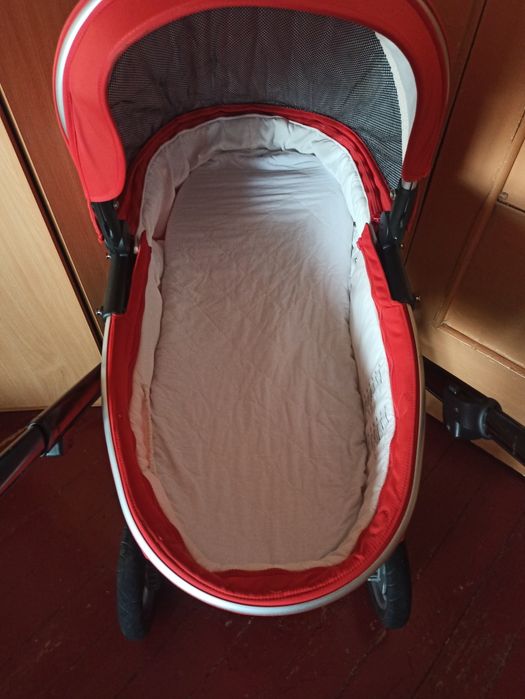 Продам коляску 2 в 1