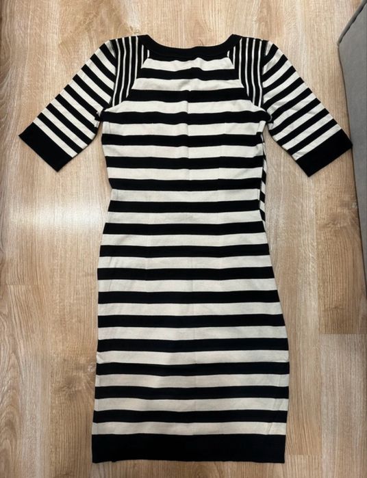 Sukienka Marc Cain, modelująca, S