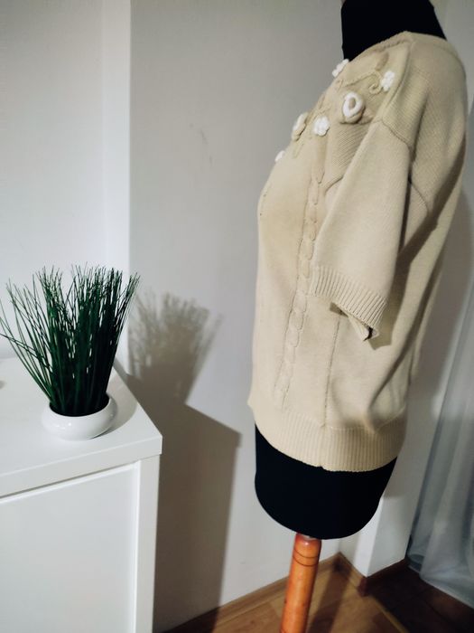 Sweterek z krótkim rękawem