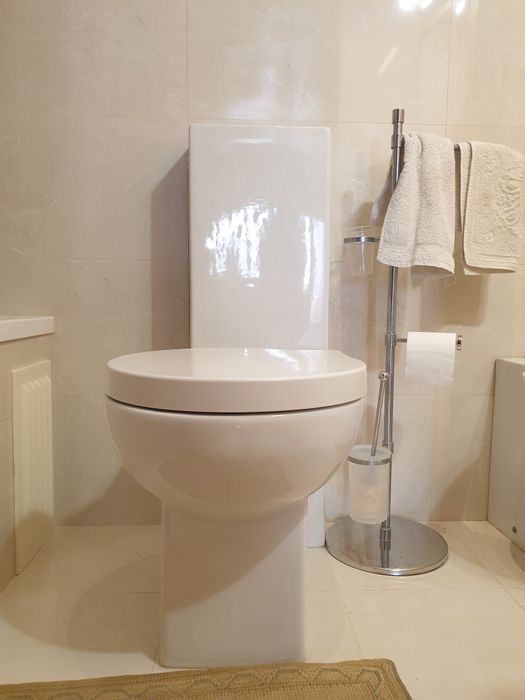 Tanque e Sanita Valadares ASSIMETRICA( NAO TENHO O TAMPO)