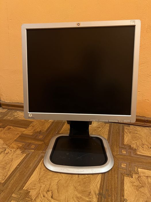 Дешев монітори 16шт. розмір 19 , для колл центра, ігрового зала