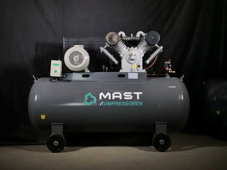 Поршневий компресор MAST 2105-500L (400V, 12.5 бар) | Поршневой компрессор ременной 500 л 380в 12.5 бар