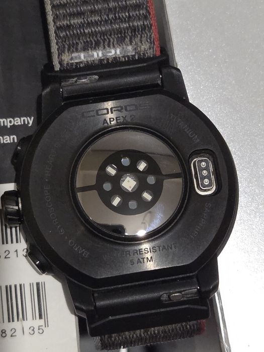 Coros Apex 2 смарт-годинник