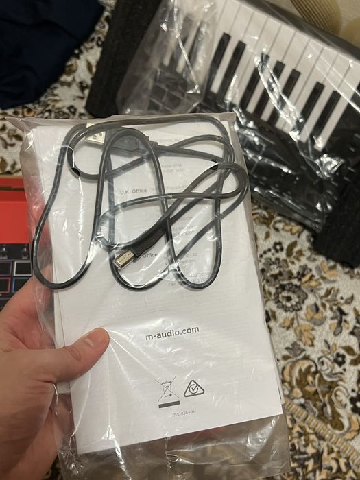 Продам миди клавиатуру oxygen pro 25