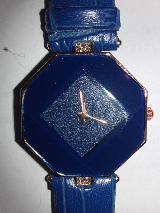 Relógio senhora azul