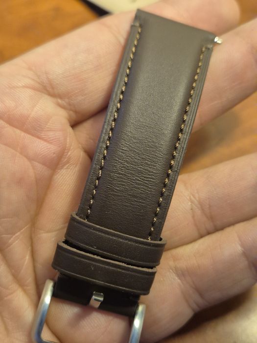 Bracelete Fossil em pele 22mm