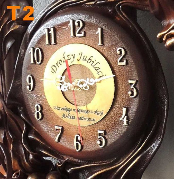 Zegar ścienny na jubileusz - drewniana rama ROCZNICA ŚLUBU + GRAWER