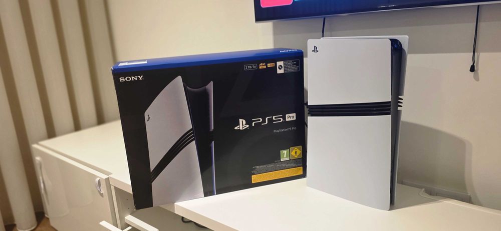 Playstation 5 Pro (Como Nova) c/ Fatura – Troco por iPhone 18 Pro Max