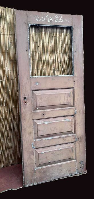 Porta antiga em madeira exotica, vidro em falta 201X83 cm