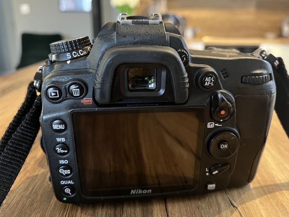 Aparat NIKON D 7000