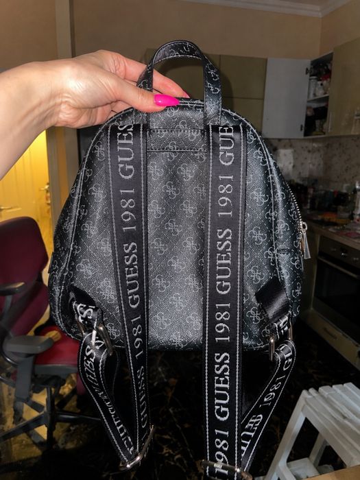 Рюкзак оригинал. GUESS сумка спортивная
