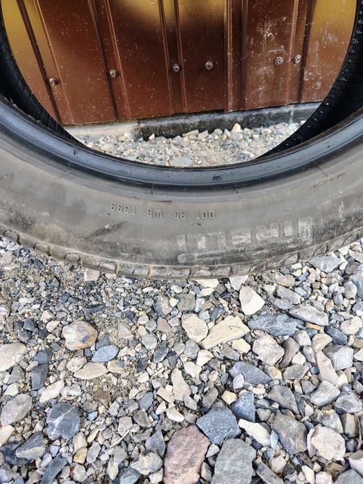 Opony letnie Pirelli 235/45/18