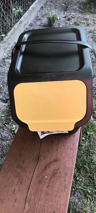 Wiaderko, kosz do segregacji, na śmieci