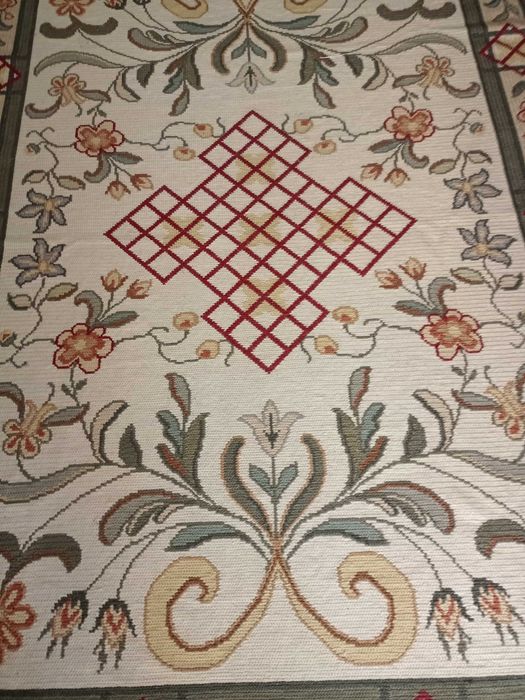 Tapete Arraiolos 225x165cm.LIMPO!.Entrega Setúbal e arredores ou CTT.