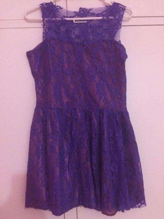 Vestido renda roxo