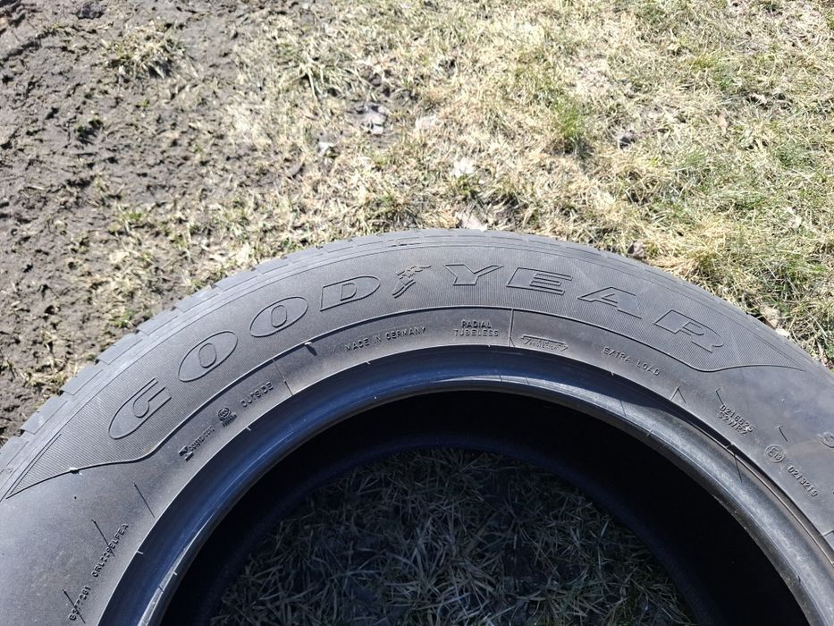 Opony Goodyear Eagle F1 255/60 R18