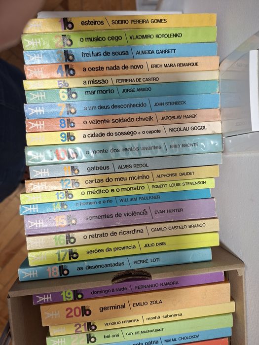 Livros de bolso Europa América do 1 ao 68