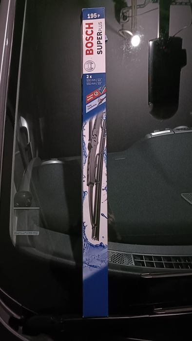 2 Escovas Limpa Vidros BOSCH SUPERPLUS 195P 550/550mm
