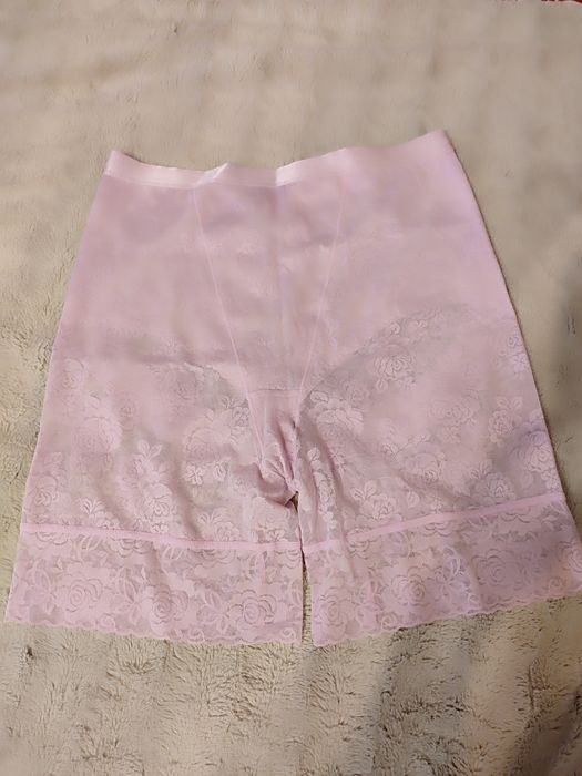 Bielizna damska modelująca