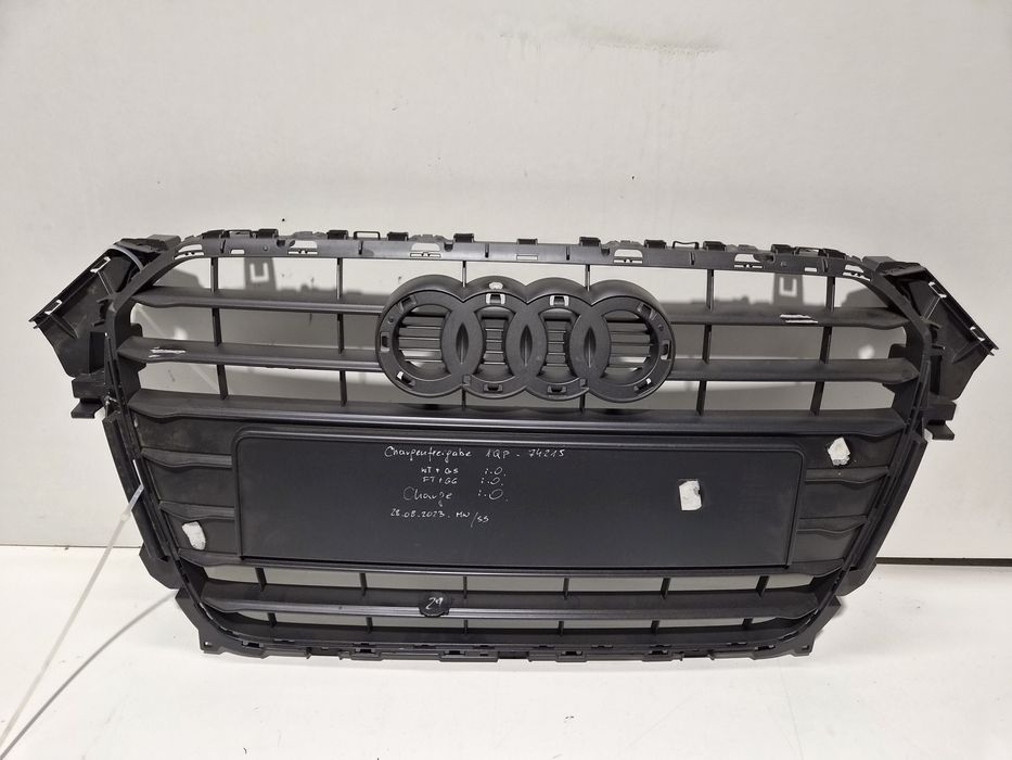 Kratka / Grill Audi A4 B8 8K0.853.651.E