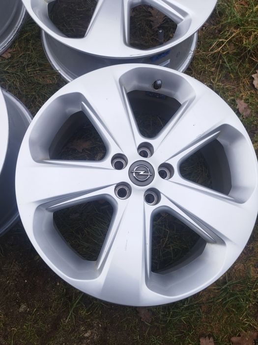 Felgi 18" Ori Opel 5x105 z czujnikami