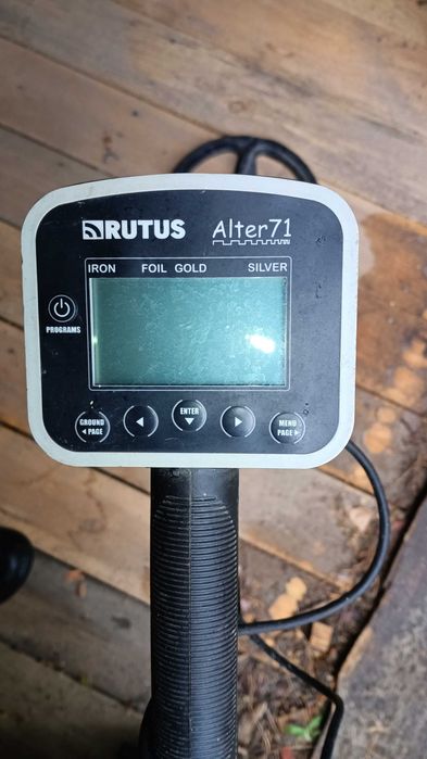 Продам металлоискатель rutus 71