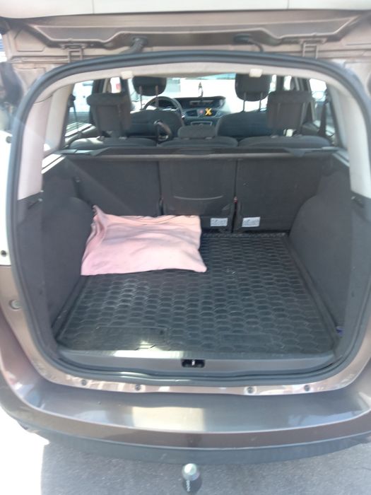 Рено гранд сценік 3 1.9dci сімейний автомобіль