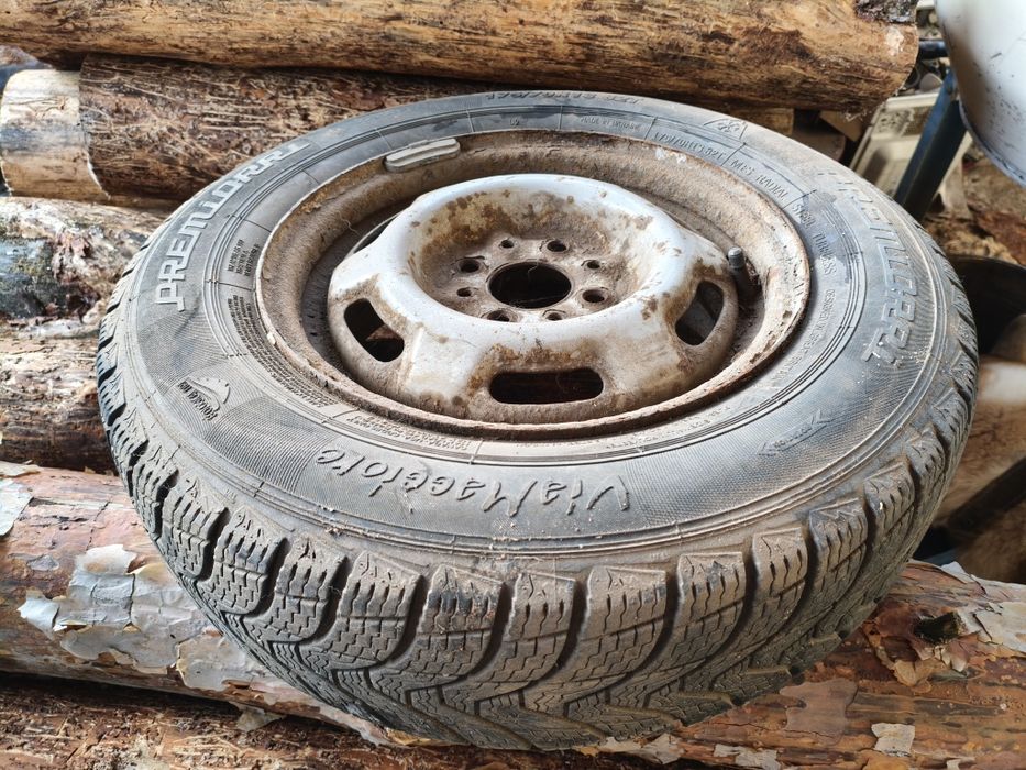 Продам зимнюю резину R13 в хорошем состоянии