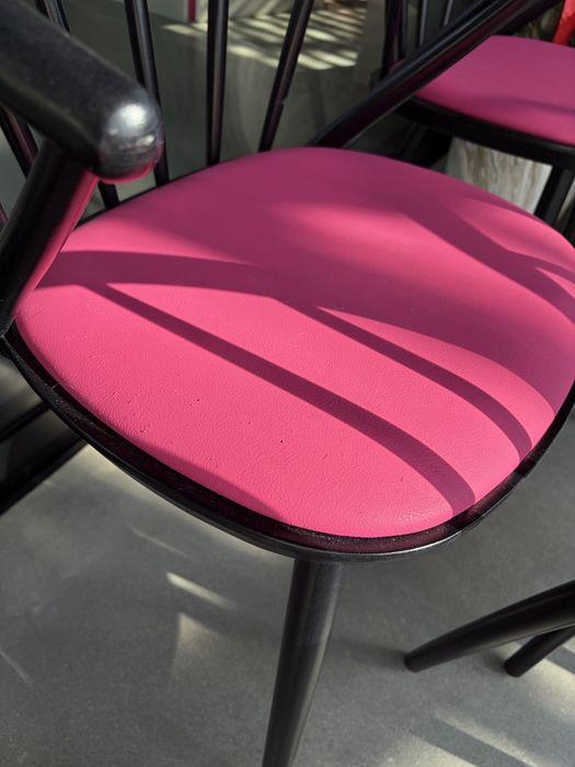 Sprzedam 6 krzesel Paged Sudoku czarnych