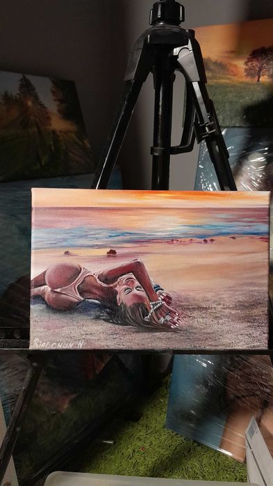 obraz olejny na płótnie Dziewczyna na plaży 20*30