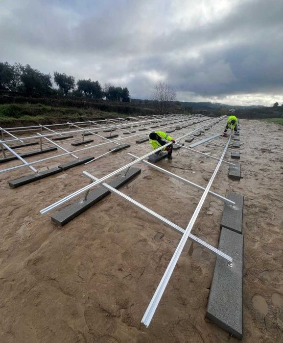 Serços elétrico, baterias,painéis solares