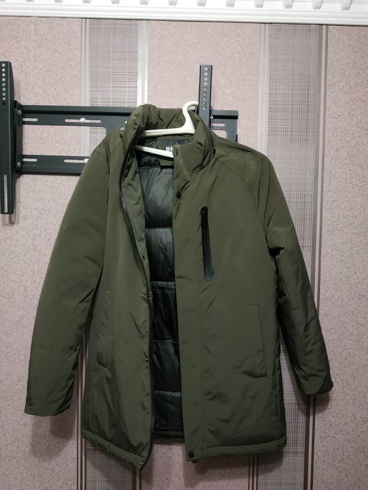 Зимова куртка чоловіча