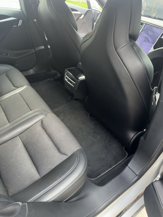 Продам Tesla S 2017