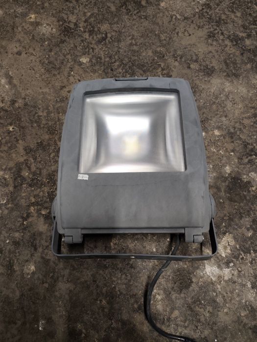 Mocna Lampa LED 100W