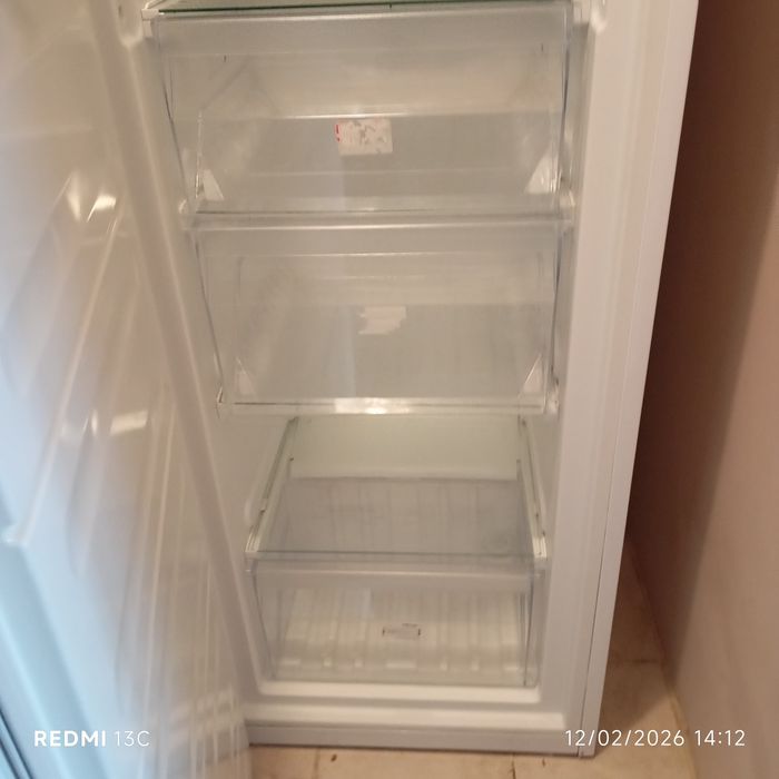 Arca vertical INDESIT