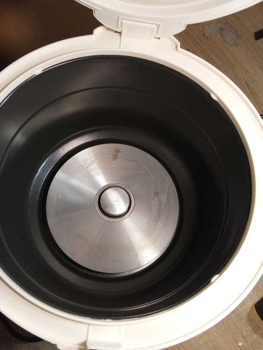 Мультиварка HOLMER Liberton