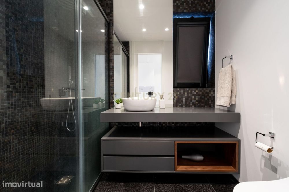 Apartamento T2 Funchal  - Escolha certa entre viver ou investir!